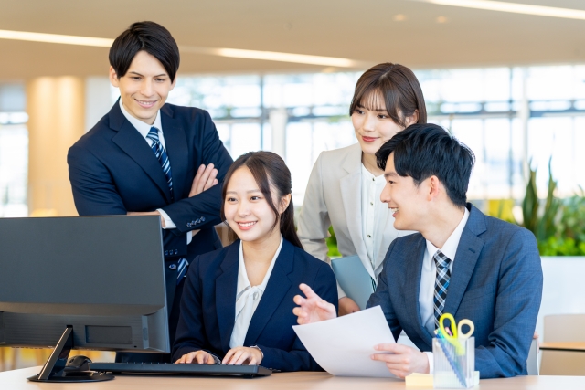 パソコンを学ぶ人